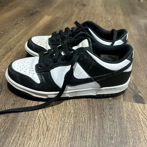 Nike Kids Shoes Black and White
